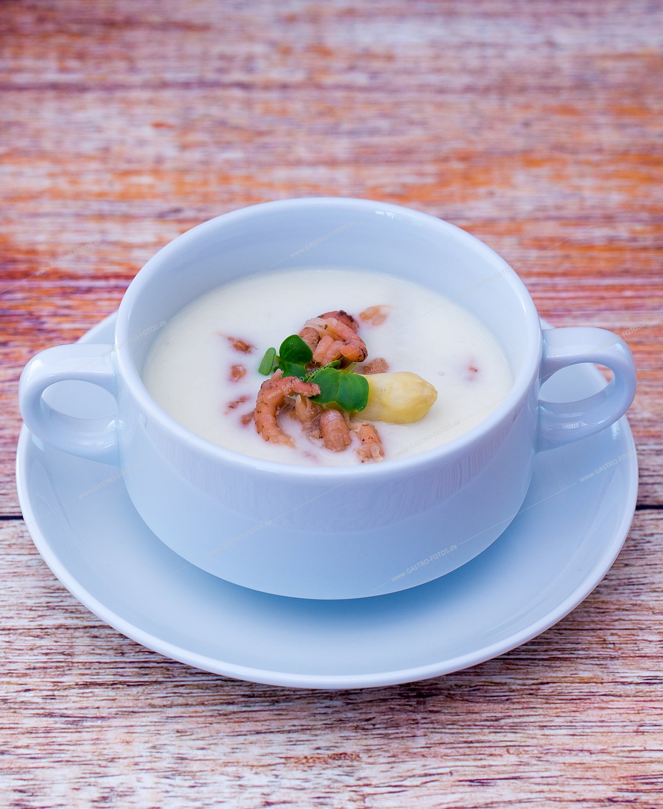 Spargelcremesuppe mit Nordeekrabben - Suppen & Eintöpfe mit Meeresfrüchten