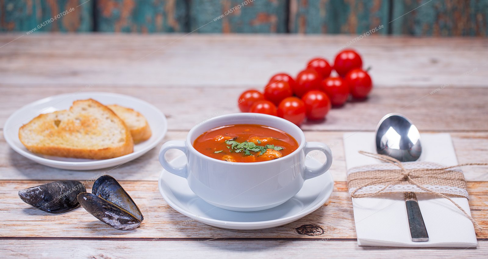 Tomatensuppe mit Miesmuscheln - Suppen & Eintöpfe mit Meeresfrüchten